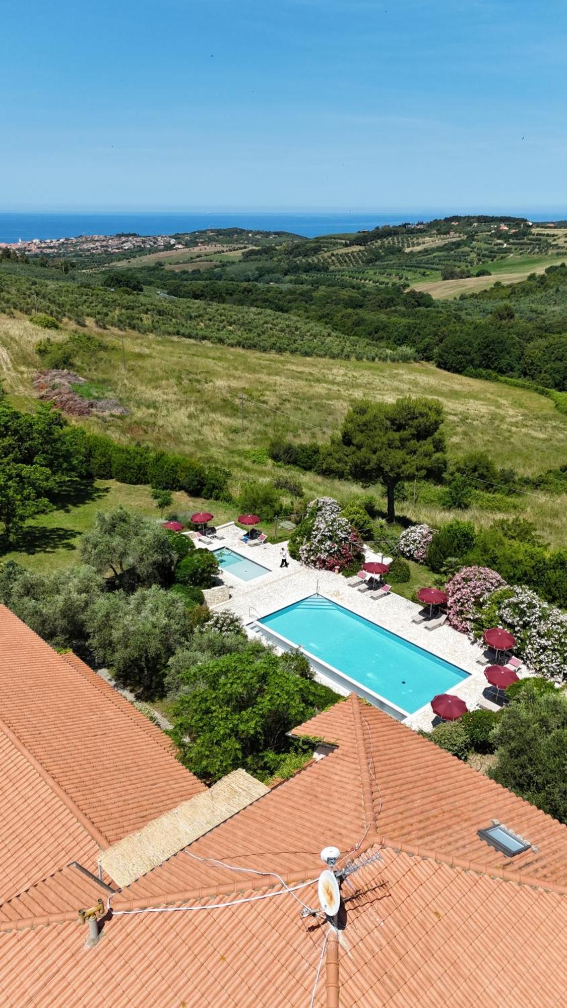 La Muccheria San Vincenzo Exterior foto